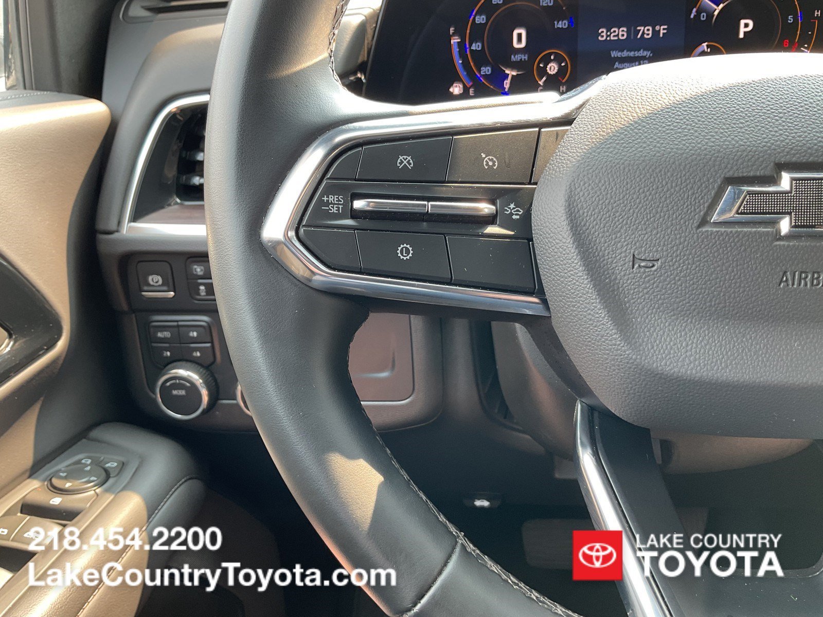Used 2025 Gray Chevrolet Z71 image 26