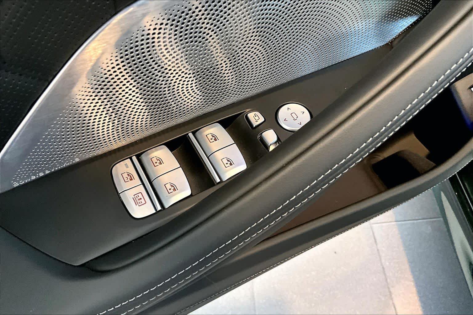 New 2026 Oxford Green Metallic BMW M850i image 16