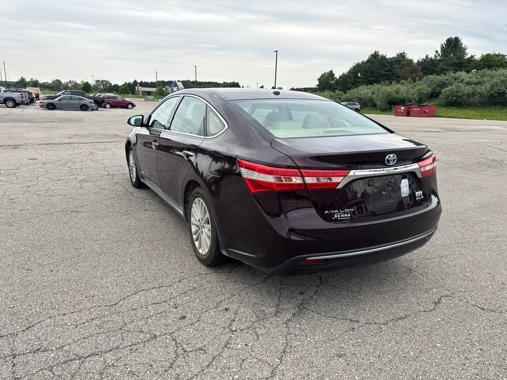 Used 2014  Toyota Limited image 14