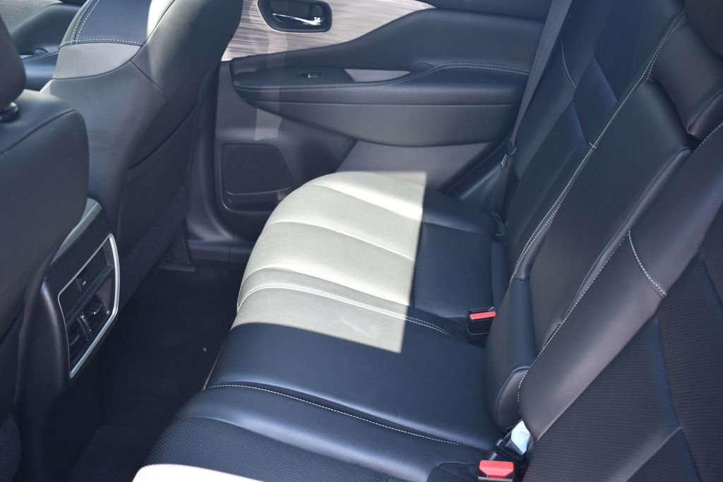 Used 2016 Magnetic Black Nissan SL image 30