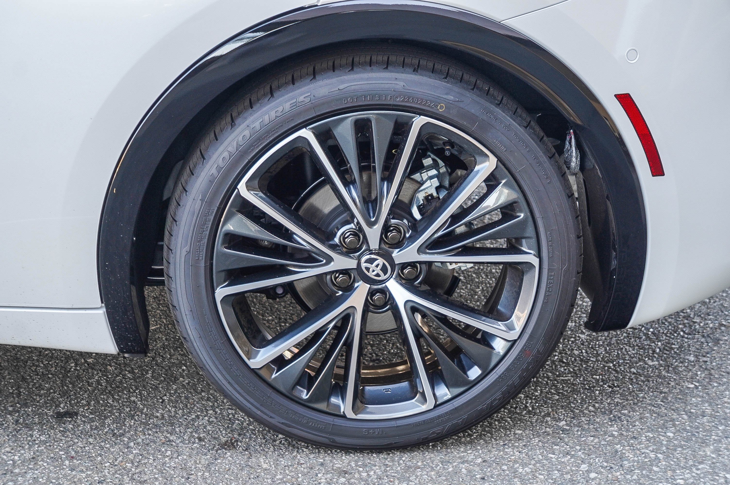 New 2027 Wind Chill Pearl <sup>1</sup> Toyota  Limited image 41
