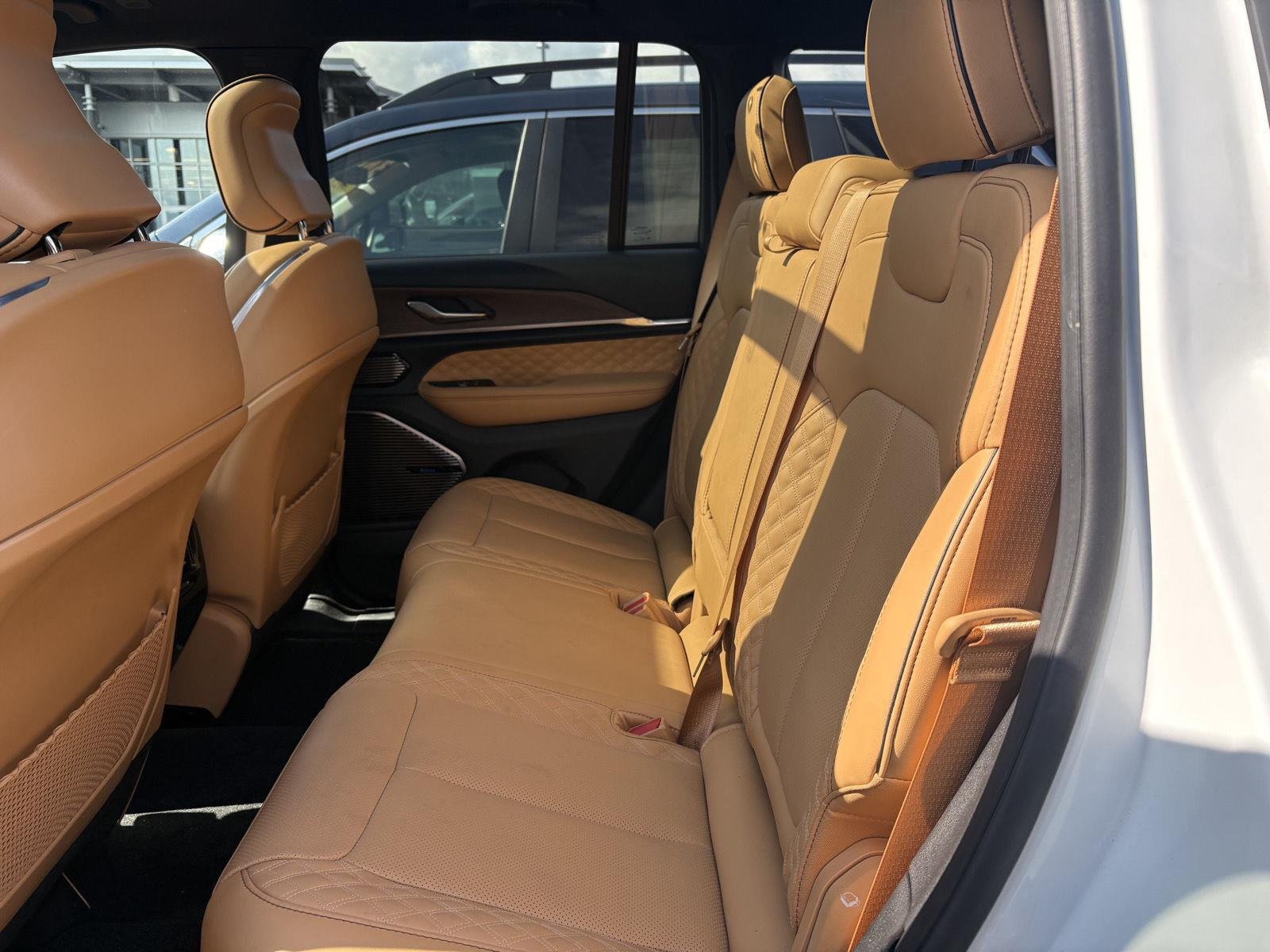 Used 2025 Bright White Clearcoat Jeep Summit image 16