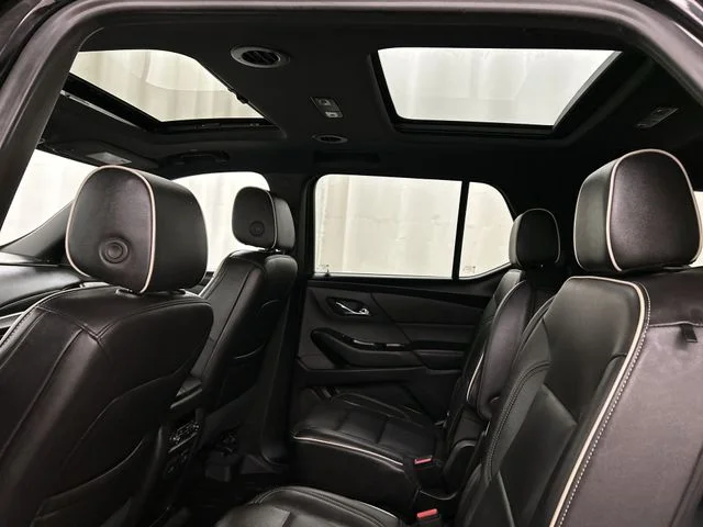 Used 2023 Black Chevrolet Premier image 27