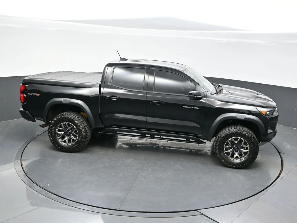 Used 2026 Black Chevrolet ZR2 image 31