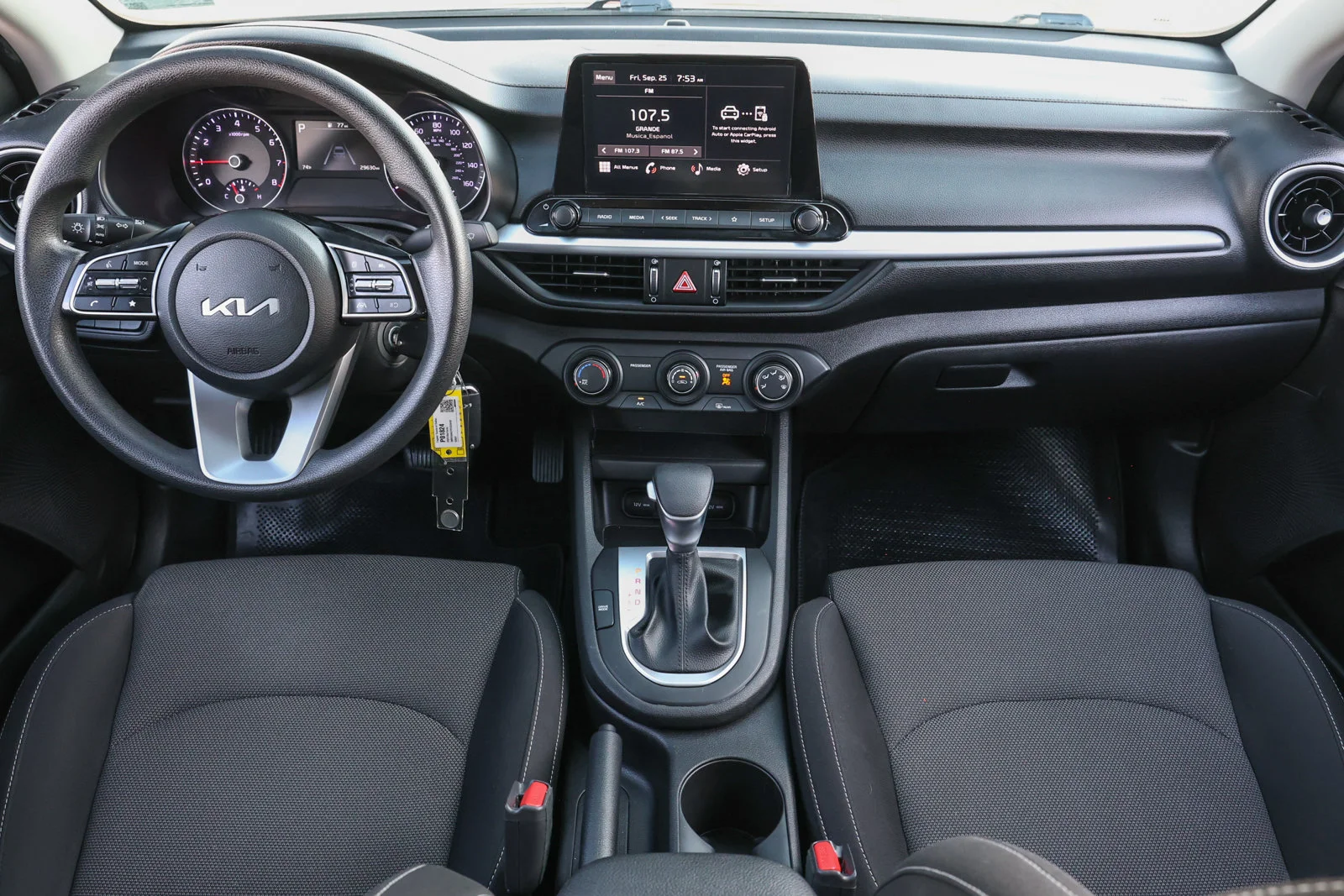 Used 2023 Gray Kia LXS image 2