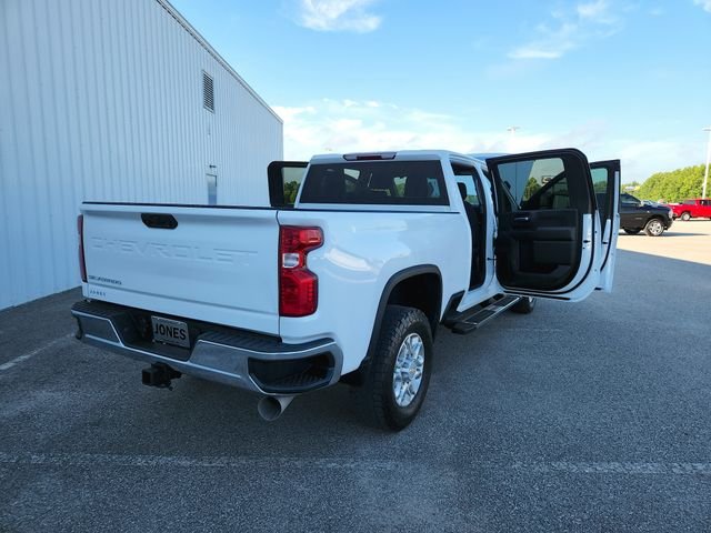 Used 2023 White Chevrolet LT image 18