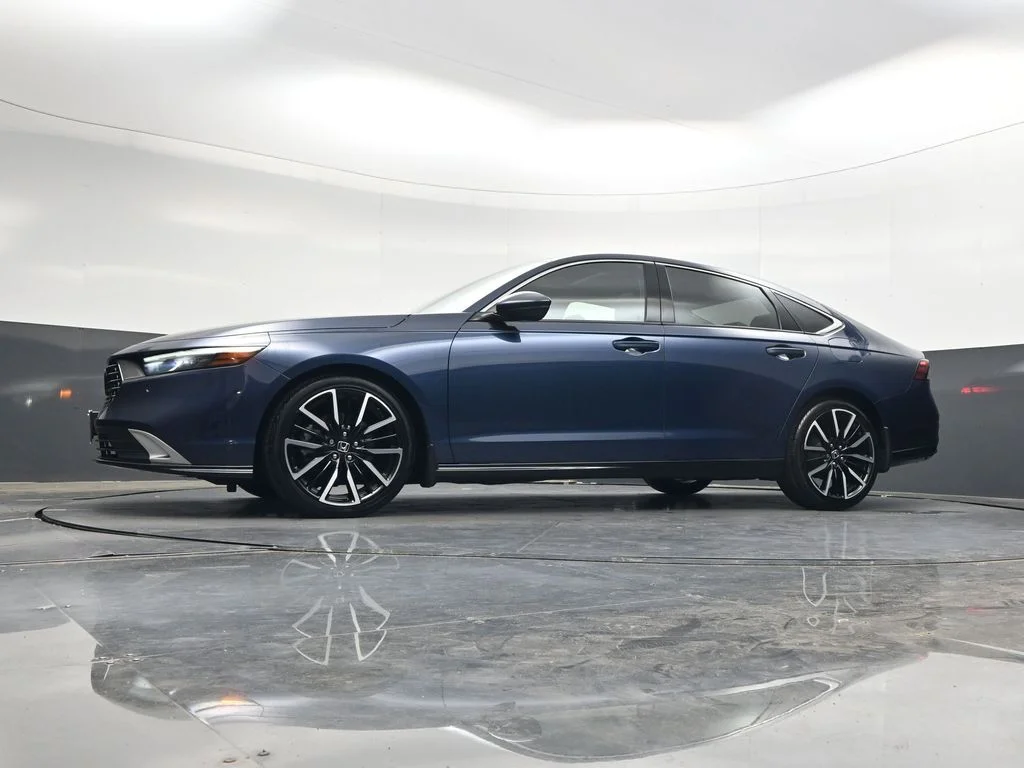 2024 Honda Accord Hybrid Touring - Photo 30