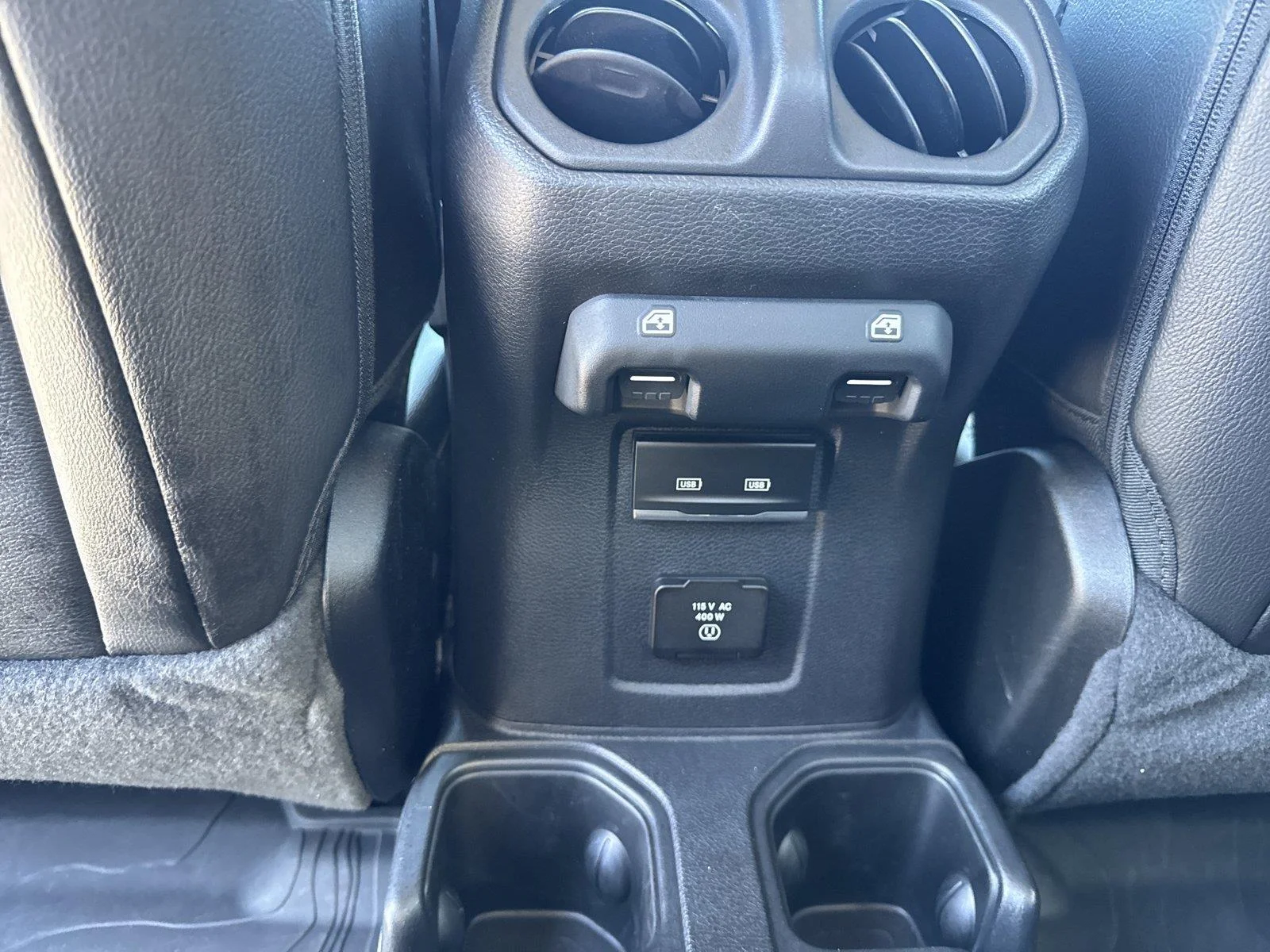Used 2023 Sting-Gray Clearcoat Jeep High Altitude image 29