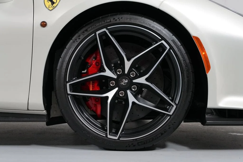 Used 2020 Bianco Italia Ferrari Spider image 22