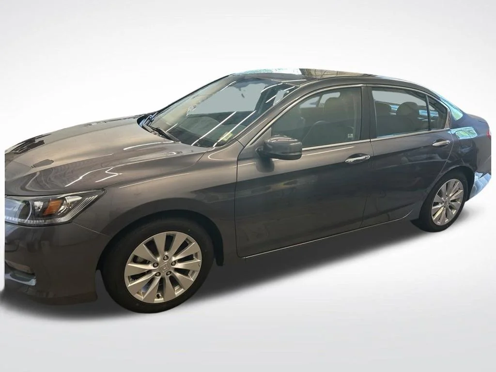 Used 2015 Gray Honda EX-L image 2