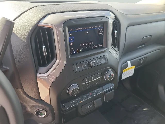 Used 2026 Black Chevrolet Custom image 28