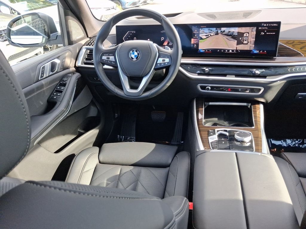 Used 2026 White BMW sDrive40i image 17
