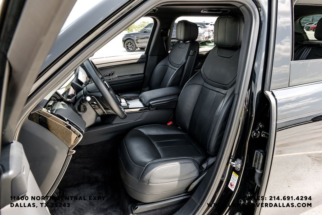 Certified Used 2025 Santorini Black Metallic Land Rover SE image 36