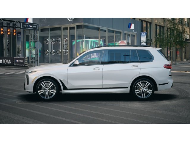 New 2027 Brooklyn Grey Metallic BMW xDrive40i image 4
