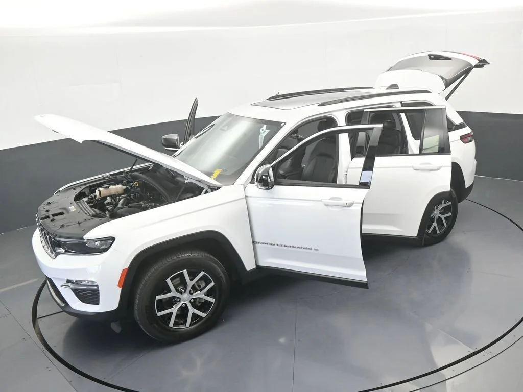 Used 2024 White Jeep Limited image 70