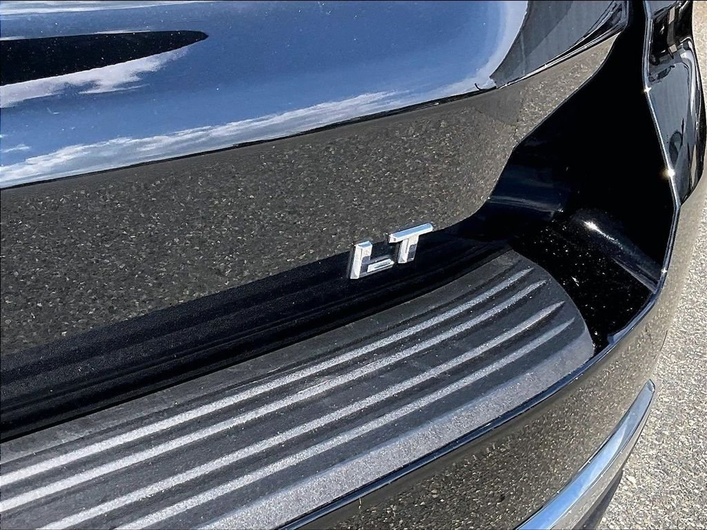 Used 2022 Black Chevrolet LT image 30