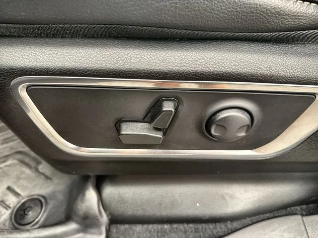2025 RAM Ram 1500 Pickup Laramie - Photo 12