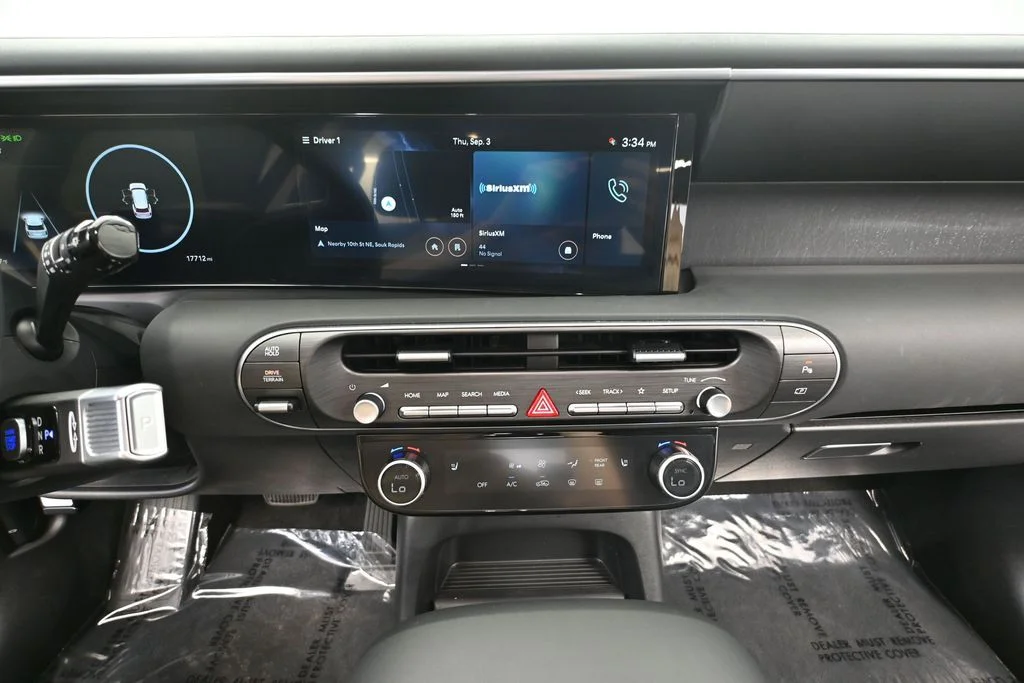 Used 2026 White Hyundai SEL Lite Roof Damage image 24