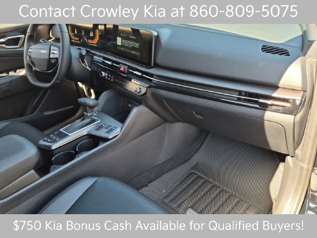 New 2027 Ebony Black Kia EX image 28