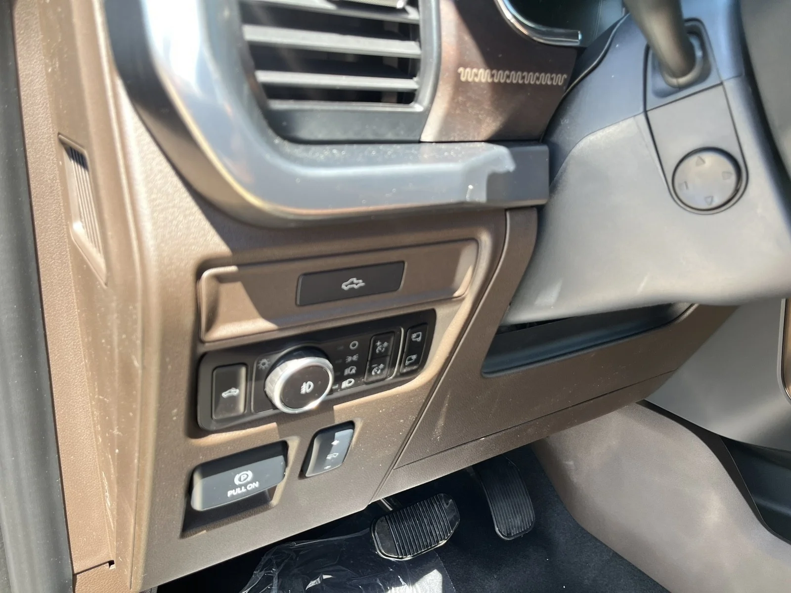 New 2026 Agate Black Metallic Ford King Ranch® image 21