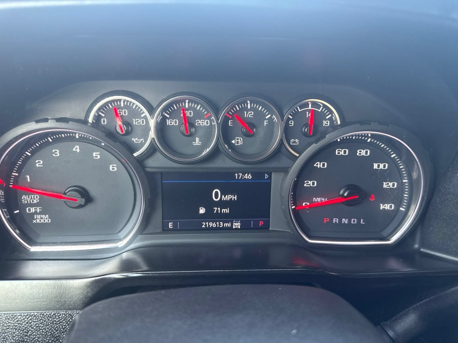 Used 2020 Shadow Gray Metallic Chevrolet LT Trail Boss with Convenience Package - Trailering Package image 29