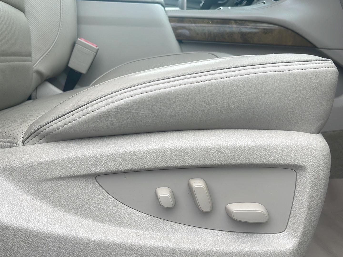 2017 GMC Yukon Denali - Photo 26