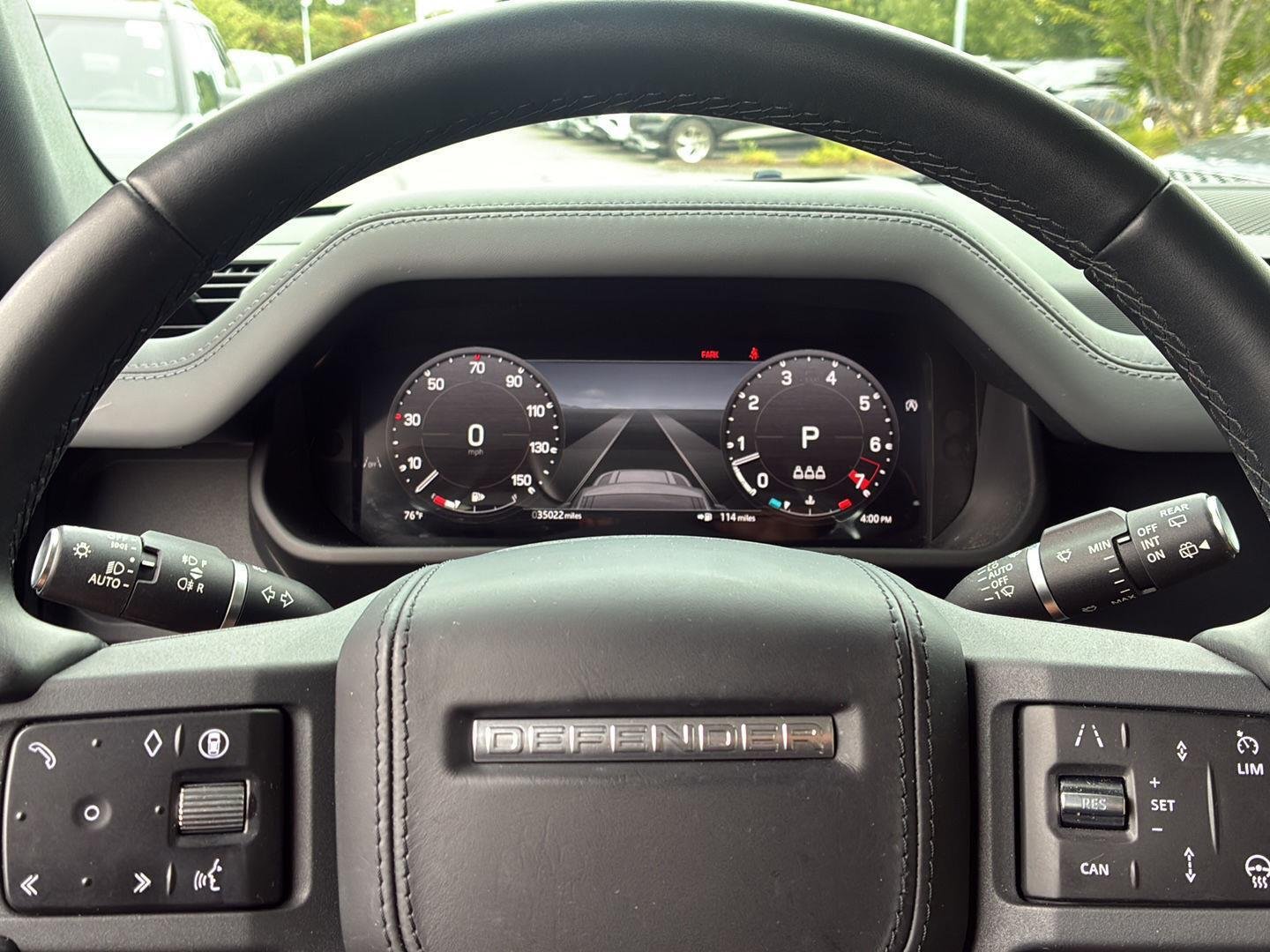 2024 Land Rover Defender X-Dynamic SE - Photo 29