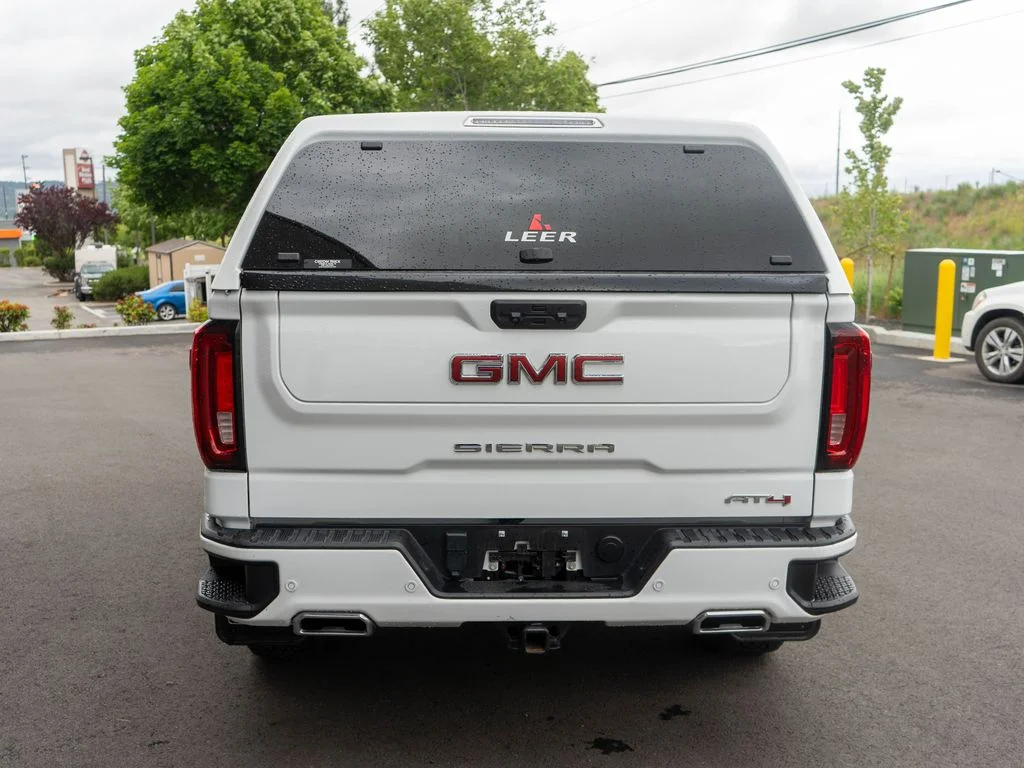 Used 2023 White GMC AT4 image 6