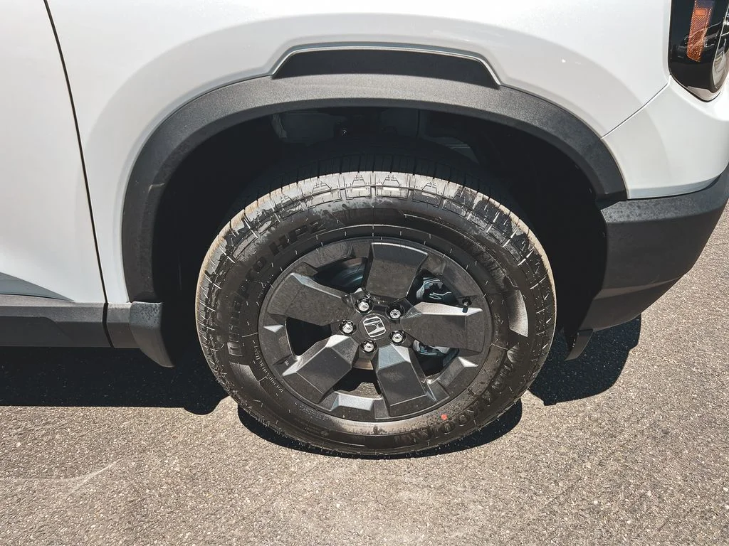 New 2026 Platinum White Pearl Honda RTL Towing image 10