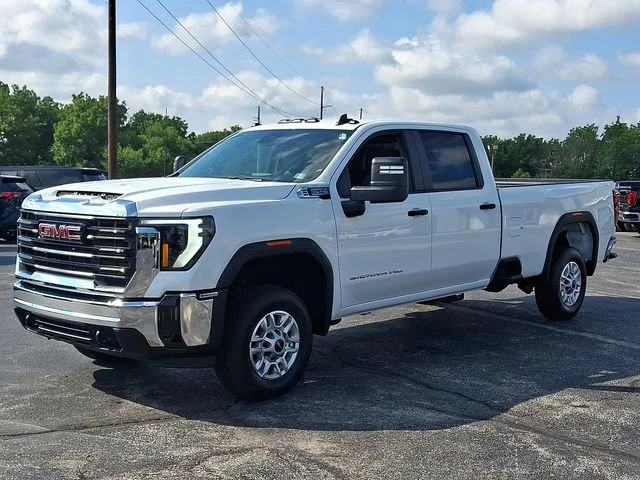New 2026 Summit White GMC Pro image 4