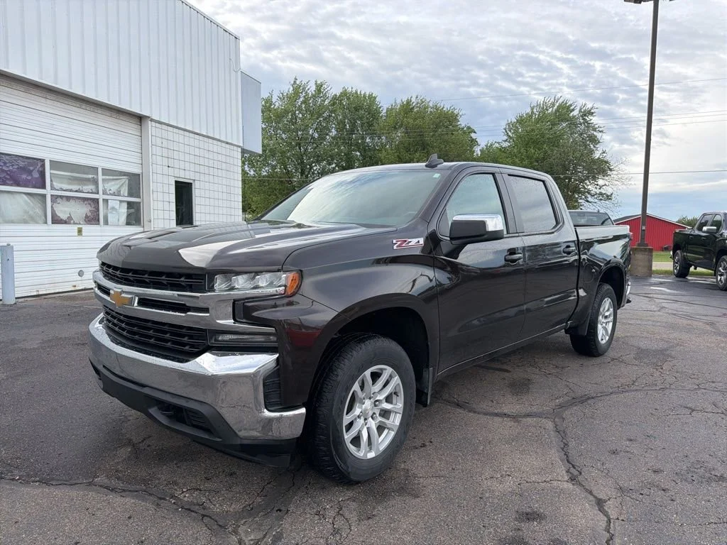 2019 Chevrolet Silverado 1500 LT 4X4 Crew Cab Short Box's photo