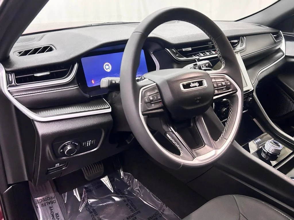 Used 2024 Red Jeep Laredo X image 9