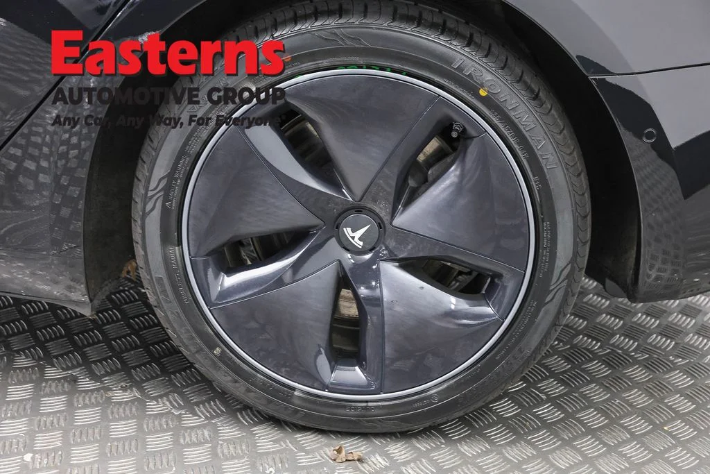 Used 2019 Black Tesla Standard image 25