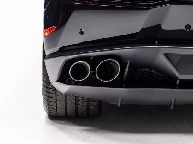 Used 2018 Black Lamborghini  image 78
