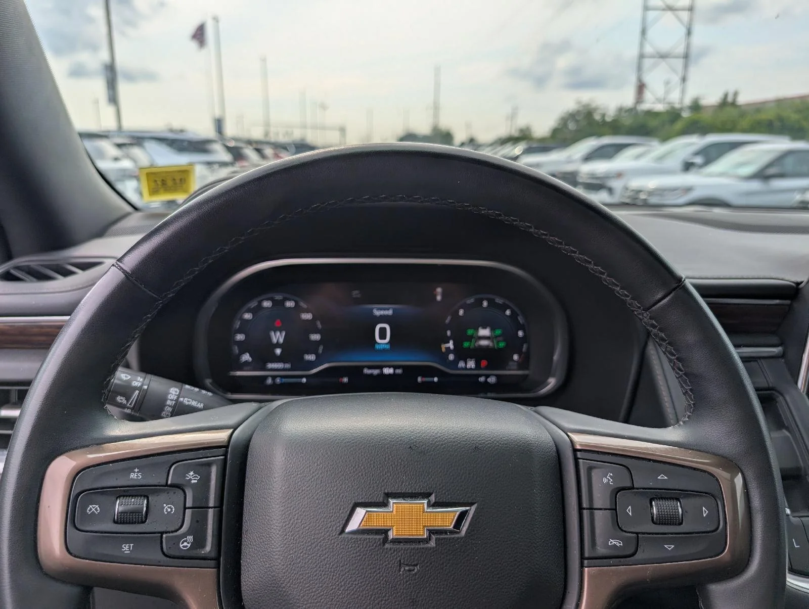 Used 2023 BLACK Chevrolet High Country image 12