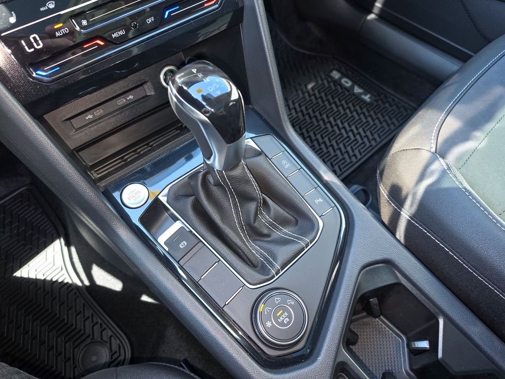 New 2026 Gray Volkswagen 1.5T SE Black image 25