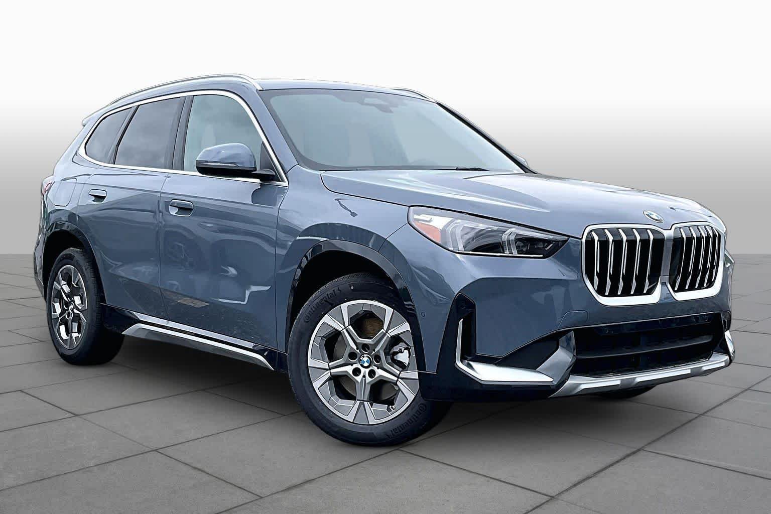 Used 2026 Storm Bay Metallic BMW xDrive28i image 2