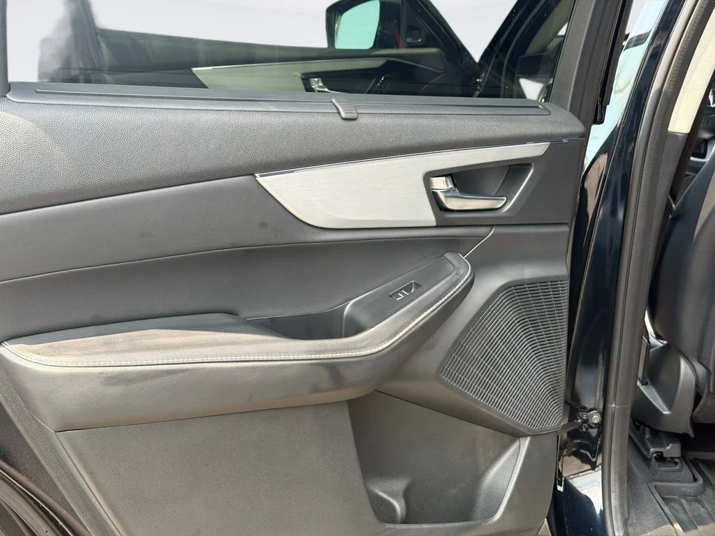 Used 2023  Acura Technology image 11
