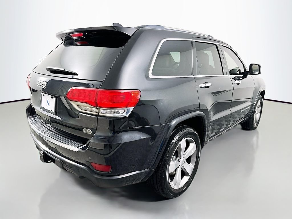 Used 2014 Brilliant Black Crystal Pearlcoat Jeep Overland image 5
