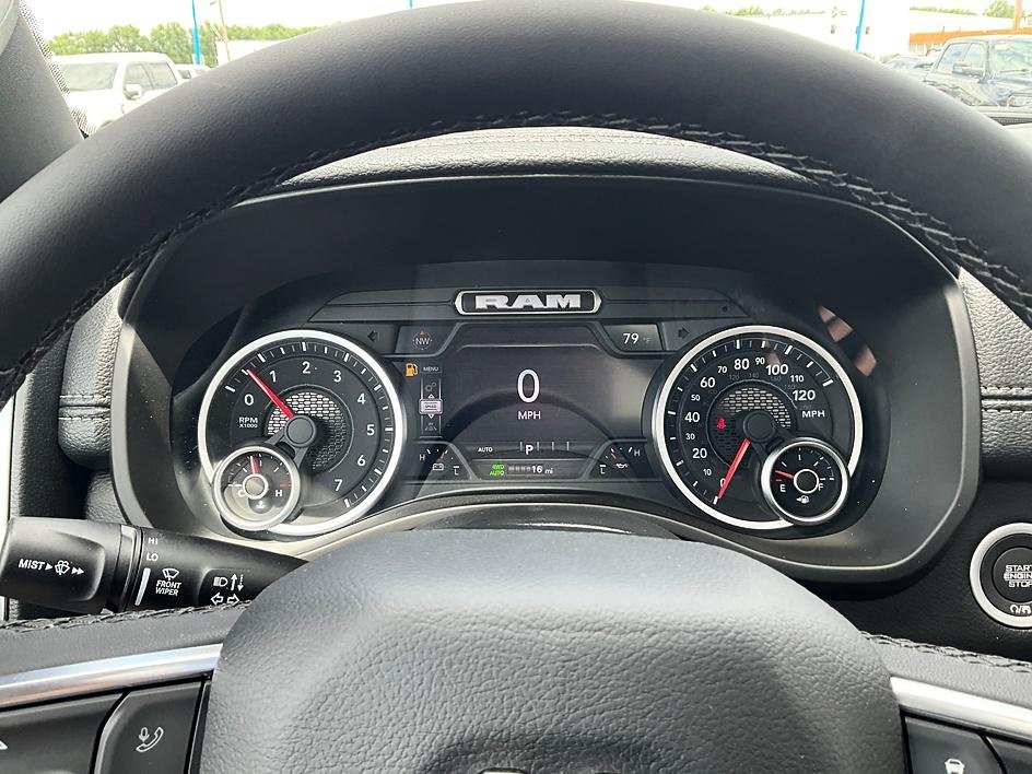 New 2026 Silver Zynith Exterior Paint RAM Laramie image 17