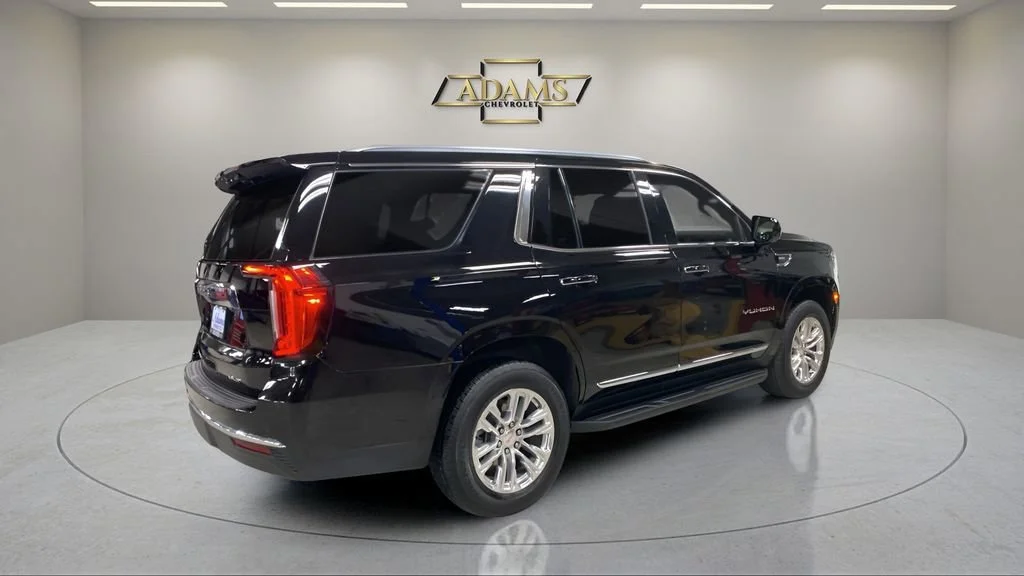 2023 GMC Yukon SLT - Photo 6