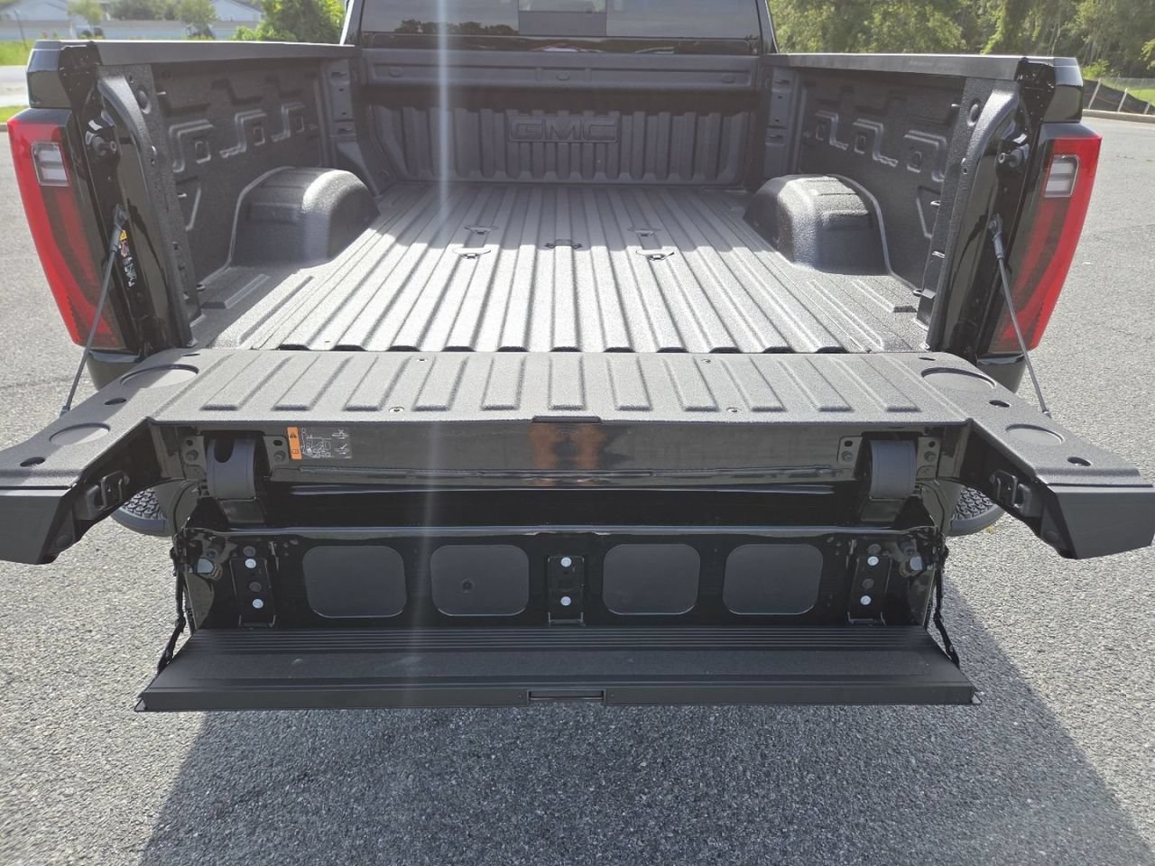 New 2026 Onyx Black GMC SLT image 24