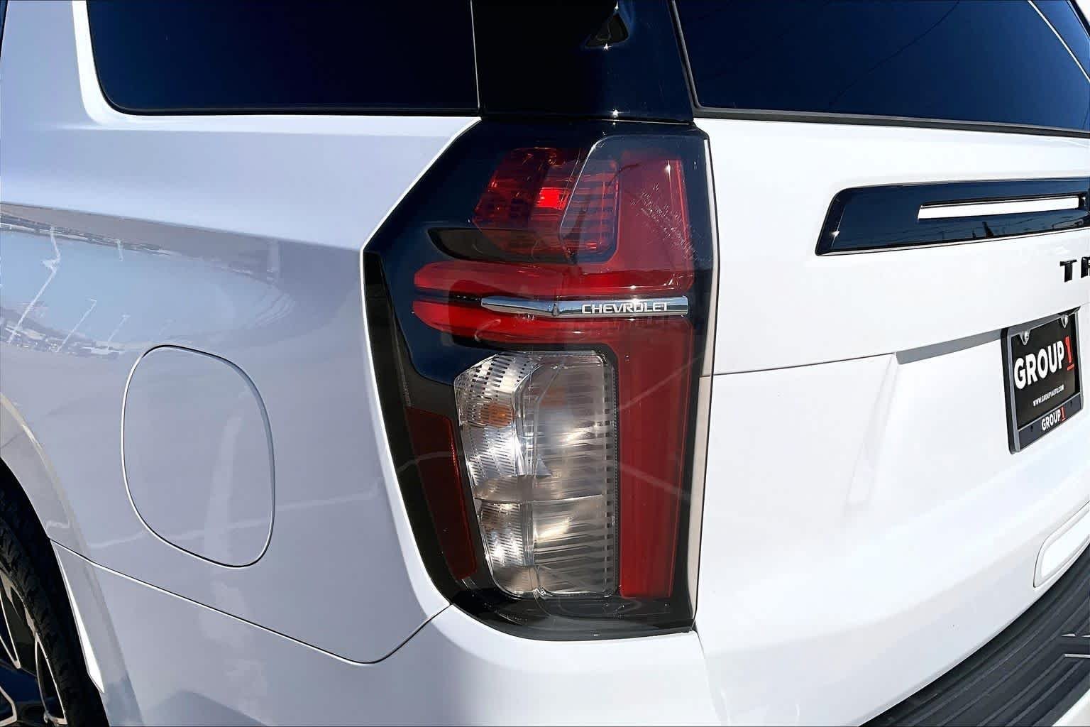 Used 2023 Summit White Chevrolet Z71 image 28