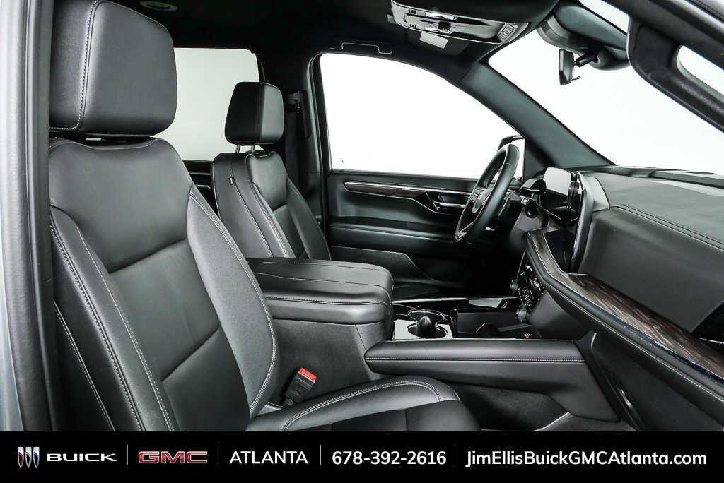 2025 Chevrolet Tahoe LT - Photo 23