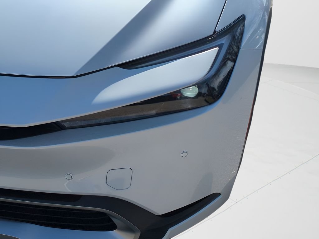 New 2026 Wind Chill Pearl <sup>1</sup> Toyota  SE image 10