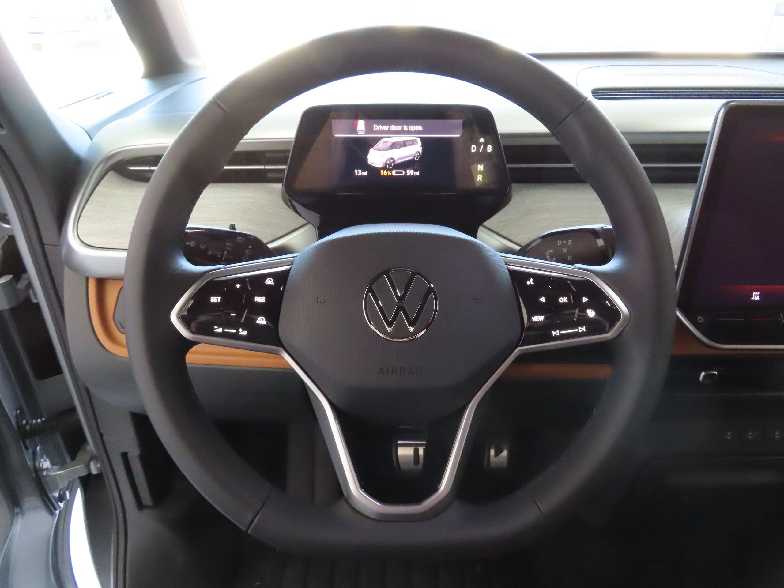 2025 Volkswagen ID. Buzz PRO S - Photo 14
