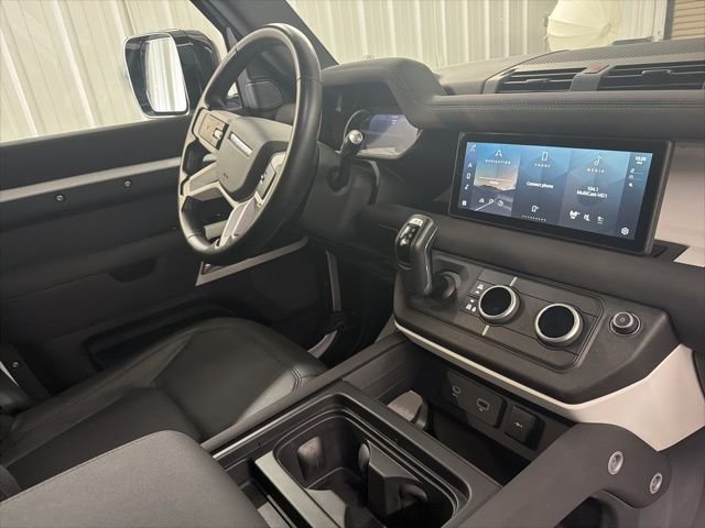 2023 Land Rover Defender S - Photo 24