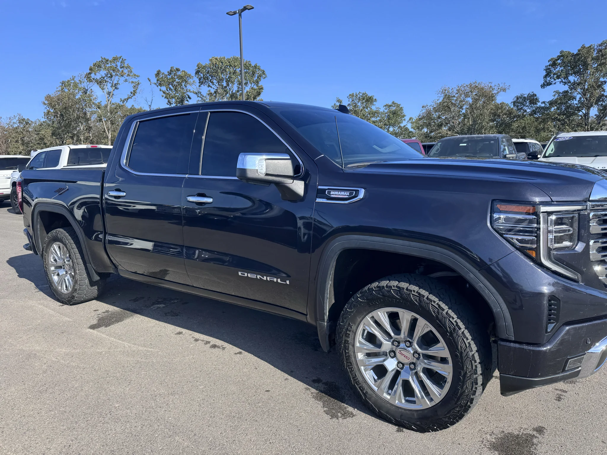 Used 2025 Titanium Rush Metallic GMC Denali image 5