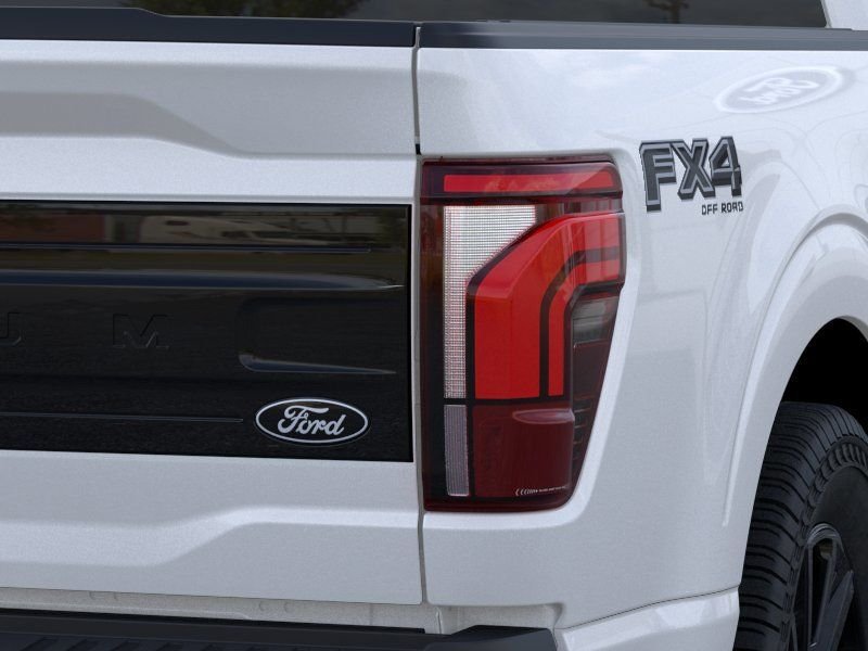 New 2026 Star White Metallic Tri-Coat Ford Platinum® image 21