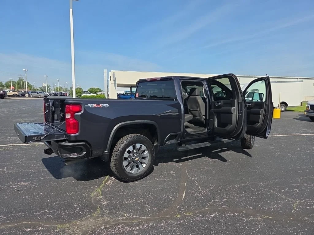 2024 Chevrolet Silverado 2500HD Custom - Photo 22